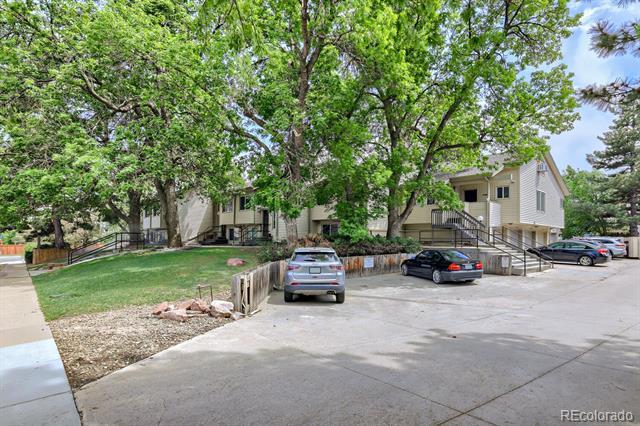 Building Photo - 1190 Poplar Ave