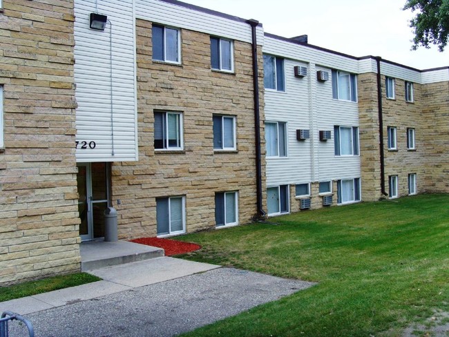 Building Photo - Fairview Apartments