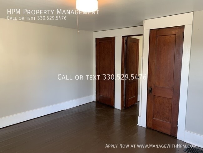 Building Photo - 1329 Auld St