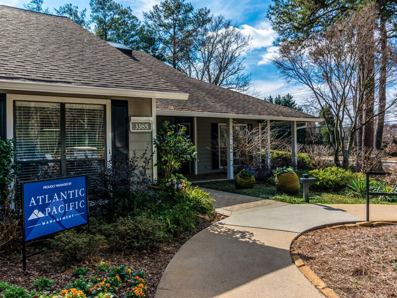 Leasing Office Entrance - The Atlantic Vinings