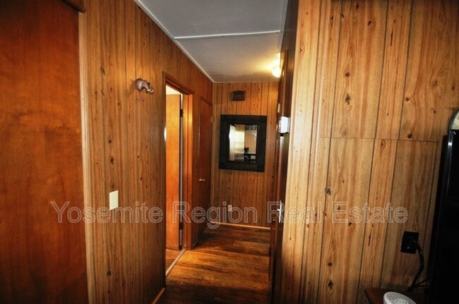 Building Photo - 20415 Pine Mountain Dr