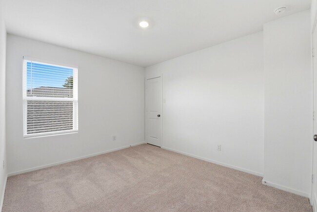 Building Photo - 15219 Abella Dr