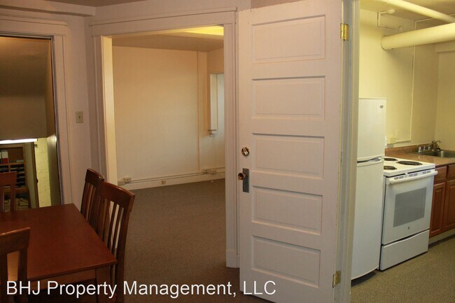 Building Photo - 40 E Works St