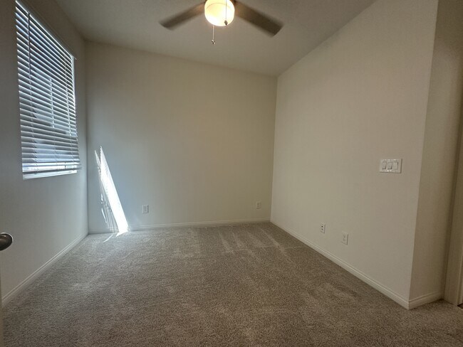 Building Photo - 6574 Tumoulin St