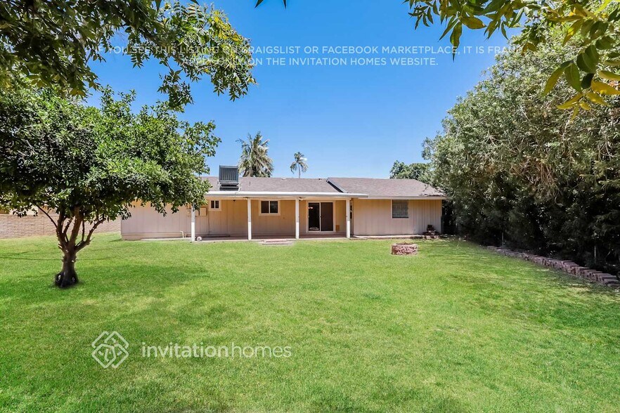 Building Photo - 200 N Miller St