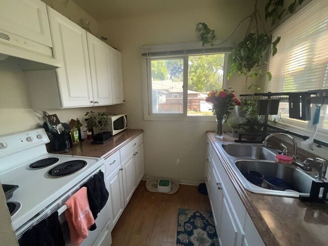 Building Photo - Great Duplex Unit Near Downtown Loveland