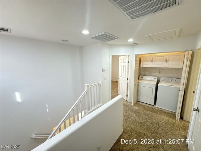 Building Photo - 11143 African Sunset St