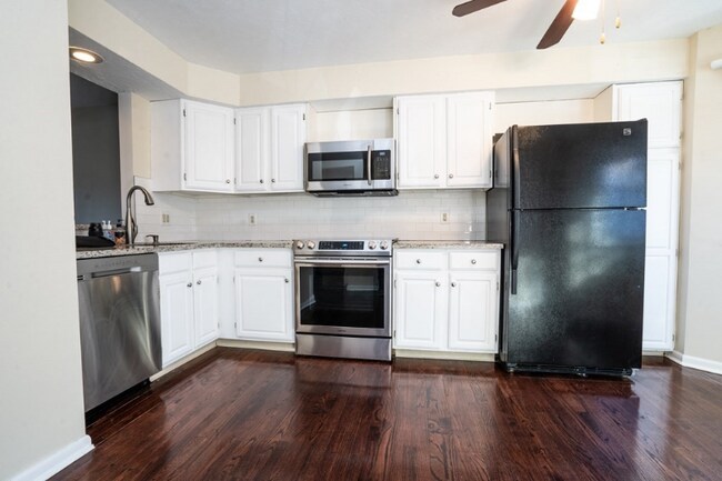 Primary Photo - 117 Tall Oaks Dr
