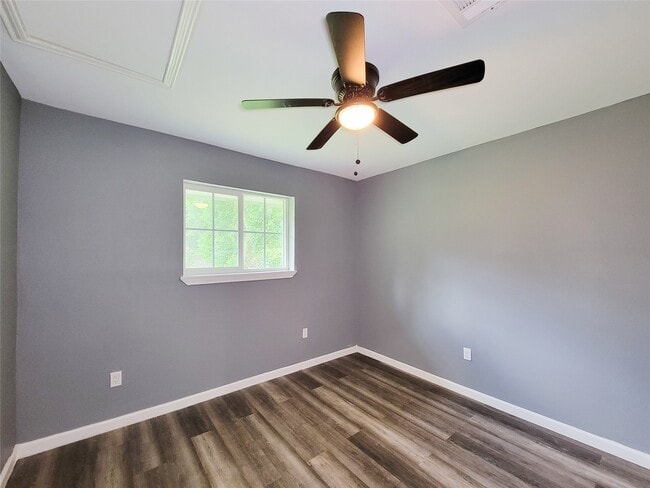 Building Photo - 6327 Mardale Dr