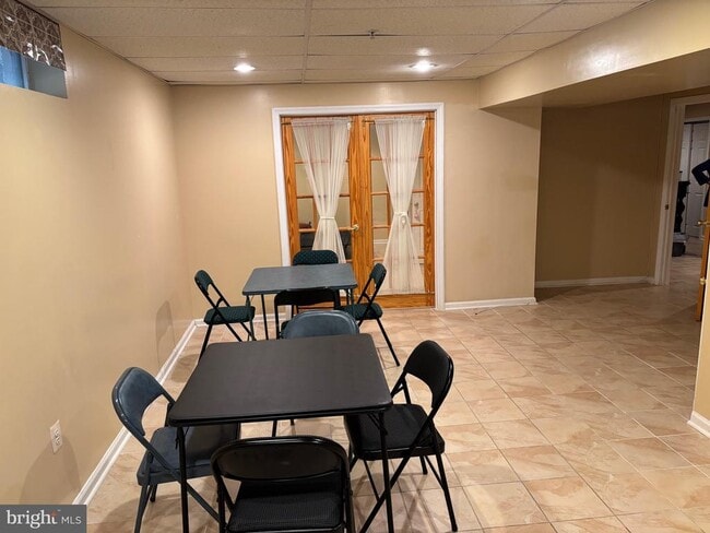 Building Photo - 7208 PURPLE Ave