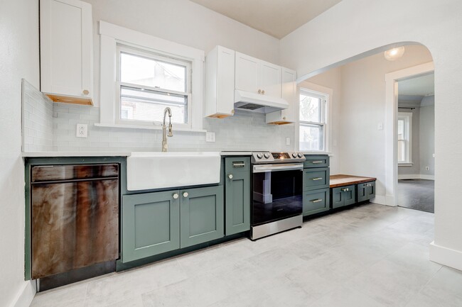 Building Photo - 3746 Zuni St