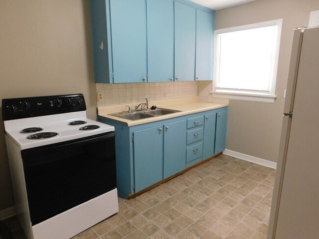 Building Photo - 1 Bedroom duplex in Augusta, w/ Ramp!