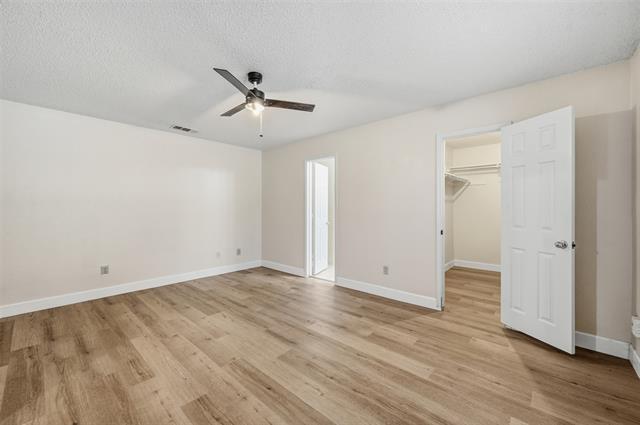 Building Photo - 5406 Blue Cove Dr