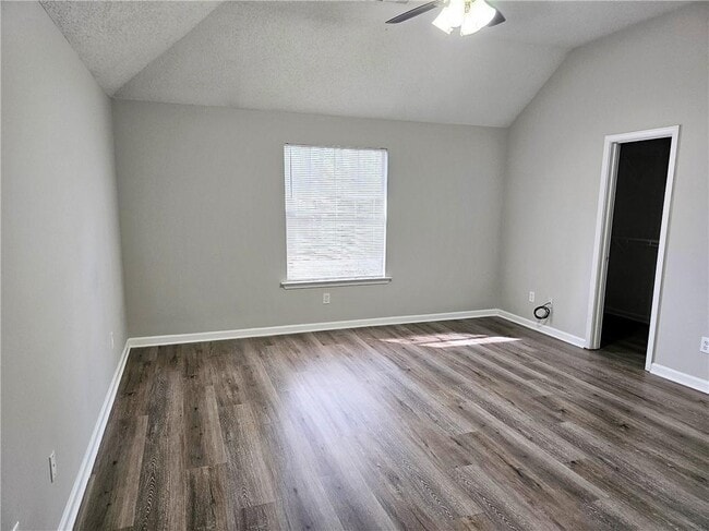 Building Photo - 8425 Falling Rocks Way