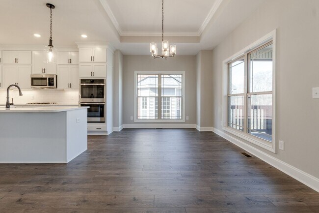 Building Photo - 456 Pond Apple Rd
