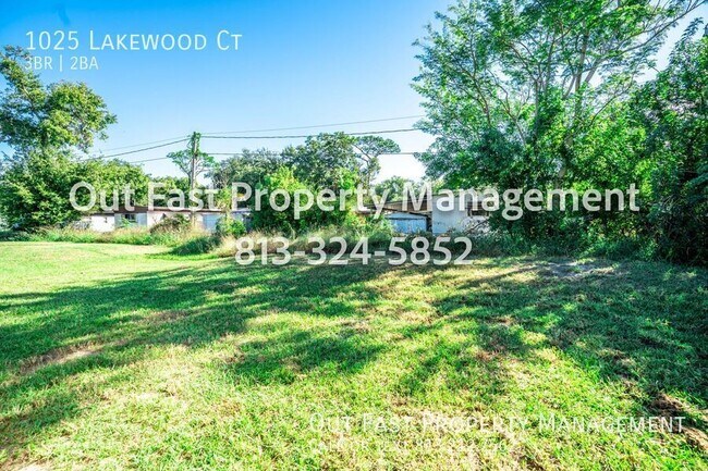 Building Photo - 1025 Lakewood Ct