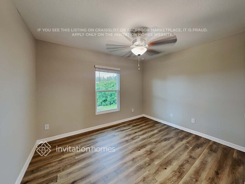 Building Photo - 241 NW 15th Pl