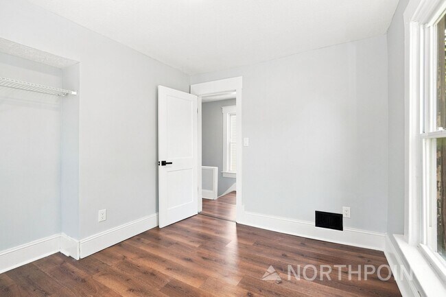 Building Photo - Beautifully renovated three bedroom home