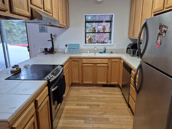 Building Photo - 11059 Zermatt Dr