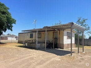 Building Photo - Manufactured home for rent.