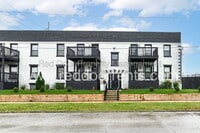 Building Photo - 1329 E Market St
