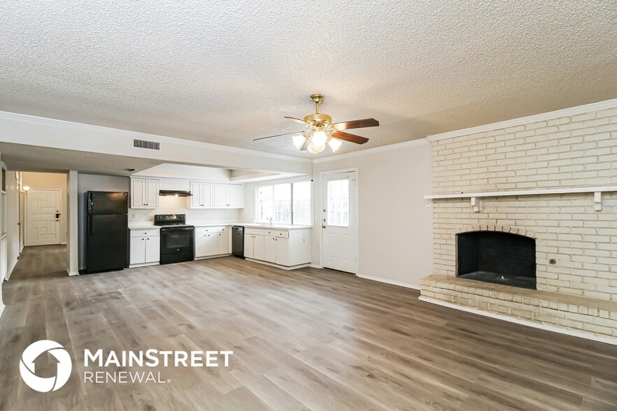 Building Photo - 1514 Carnation Dr