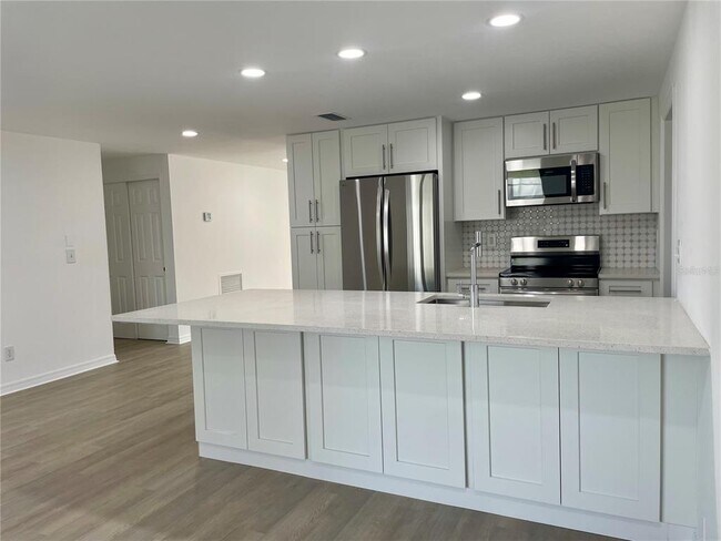 Building Photo - 11241 Temple Ct
