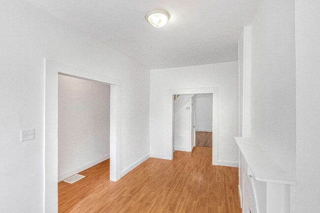 Building Photo - SECTION 8 WELCOME!