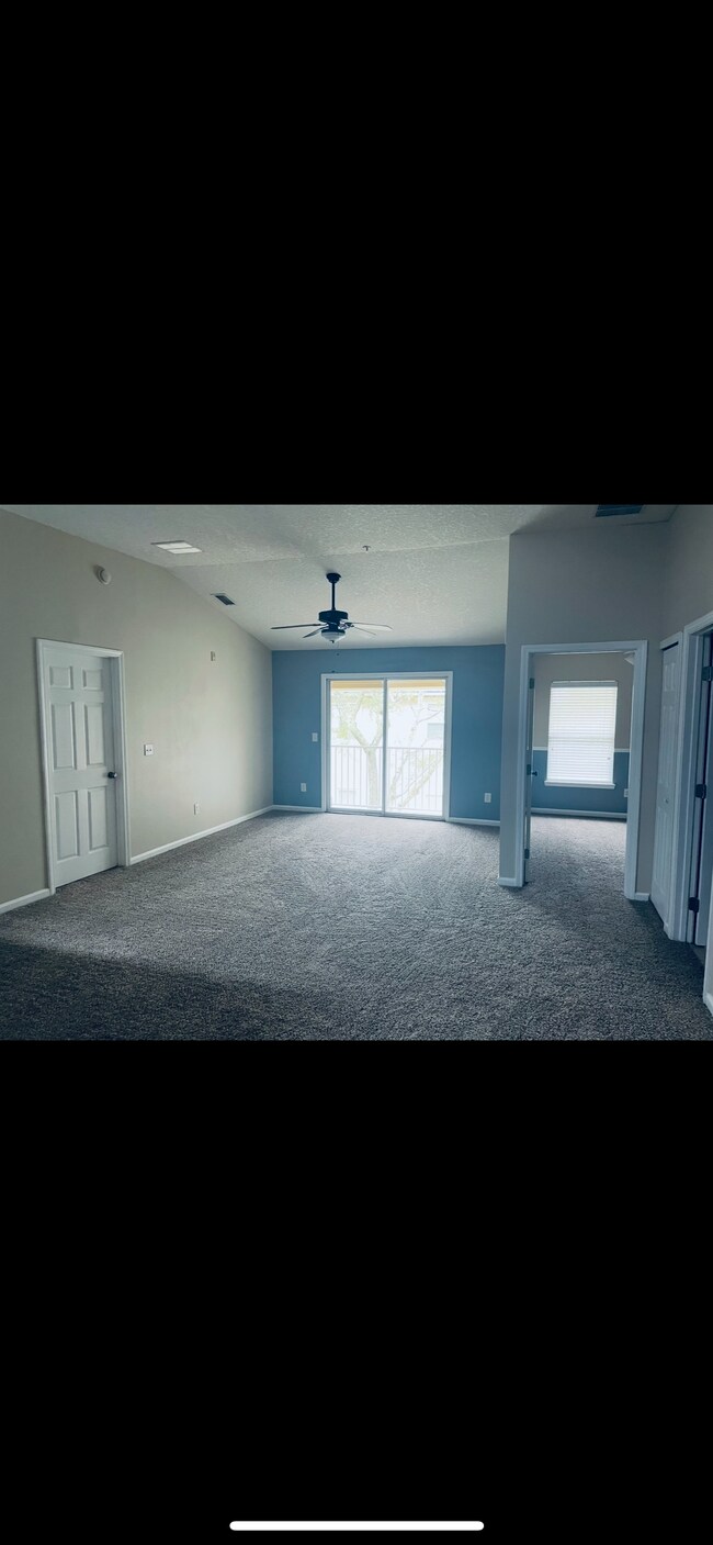 Building Photo - 7028 Deer Lodge Cir