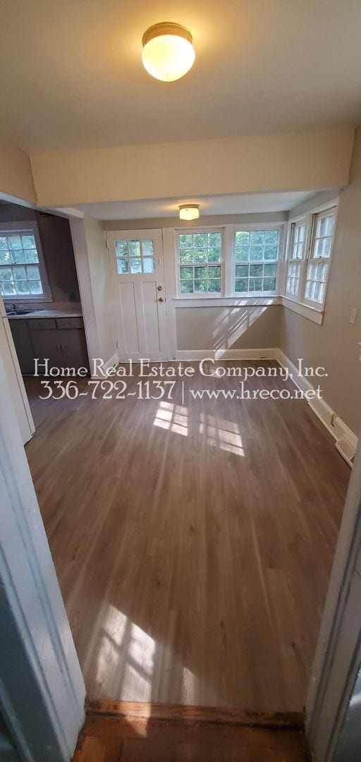 Building Photo - 310 Forty-Foot St