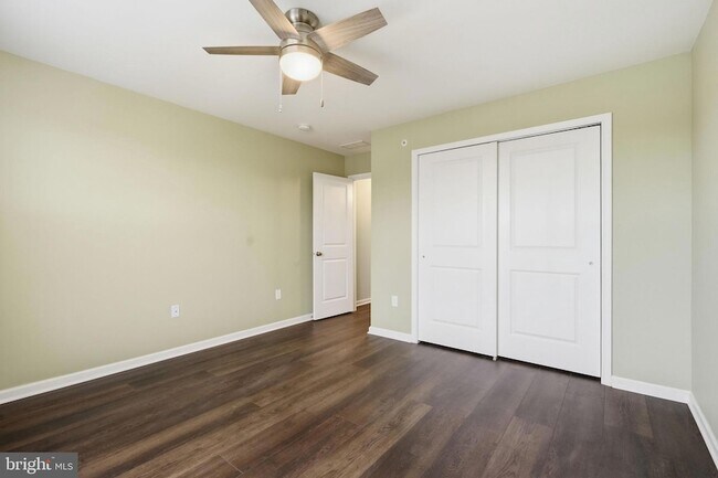 Building Photo - 1190 Webb Dr