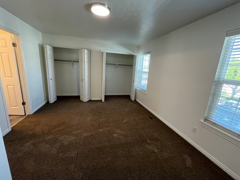 Building Photo - 2369 W 510 N