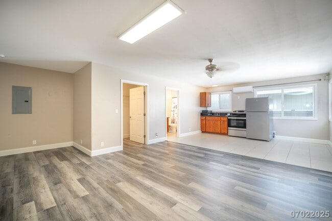 Building Photo - Attached Studio in Aiea
