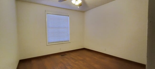 Building Photo - 2141 Buckboard Dr