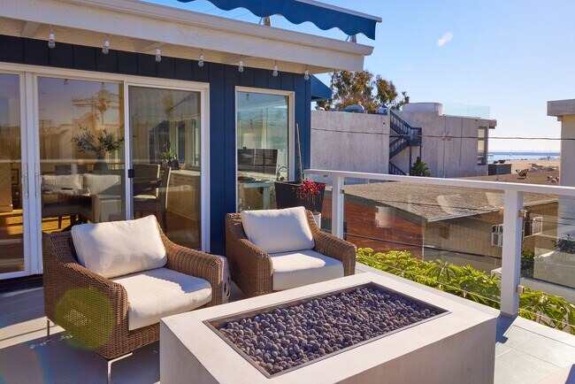 Building Photo - 14 Westwind St