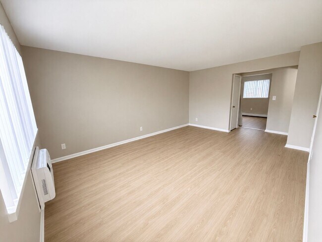 Building Photo - 2860 Taft Ave SW