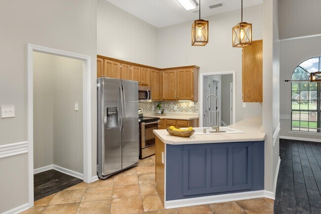 Building Photo - 4905 Springtree Dr