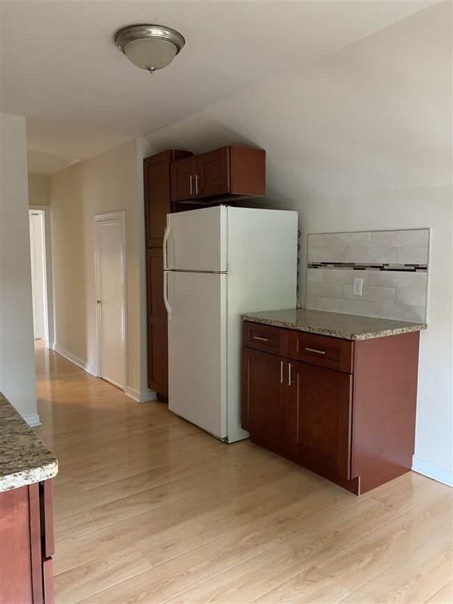 Building Photo - 228 73rd St