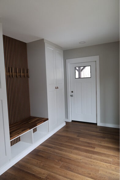 Building Photo - 15 Maplewood Dr