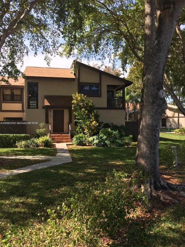 Building Photo - 2191 Bayberry Dr