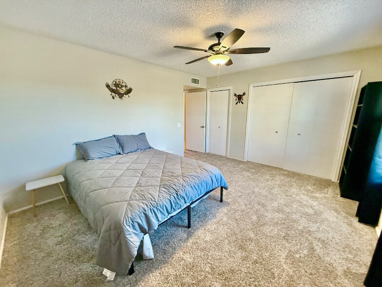 Building Photo - 20439 N Skylark Dr