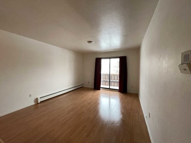 Building Photo - 1046 W 26th Ave
