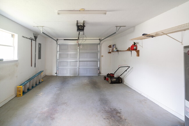 Building Photo - 7890 Talley Ann Dr