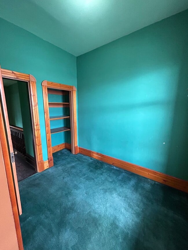 Building Photo - 307 S Idaho St