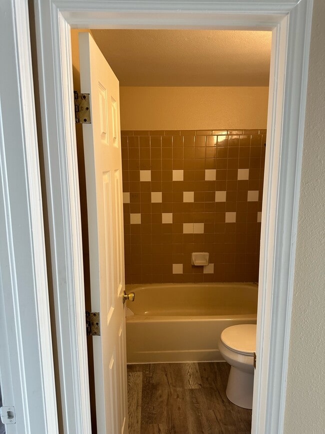 Building Photo - 4881 Basswood Dr