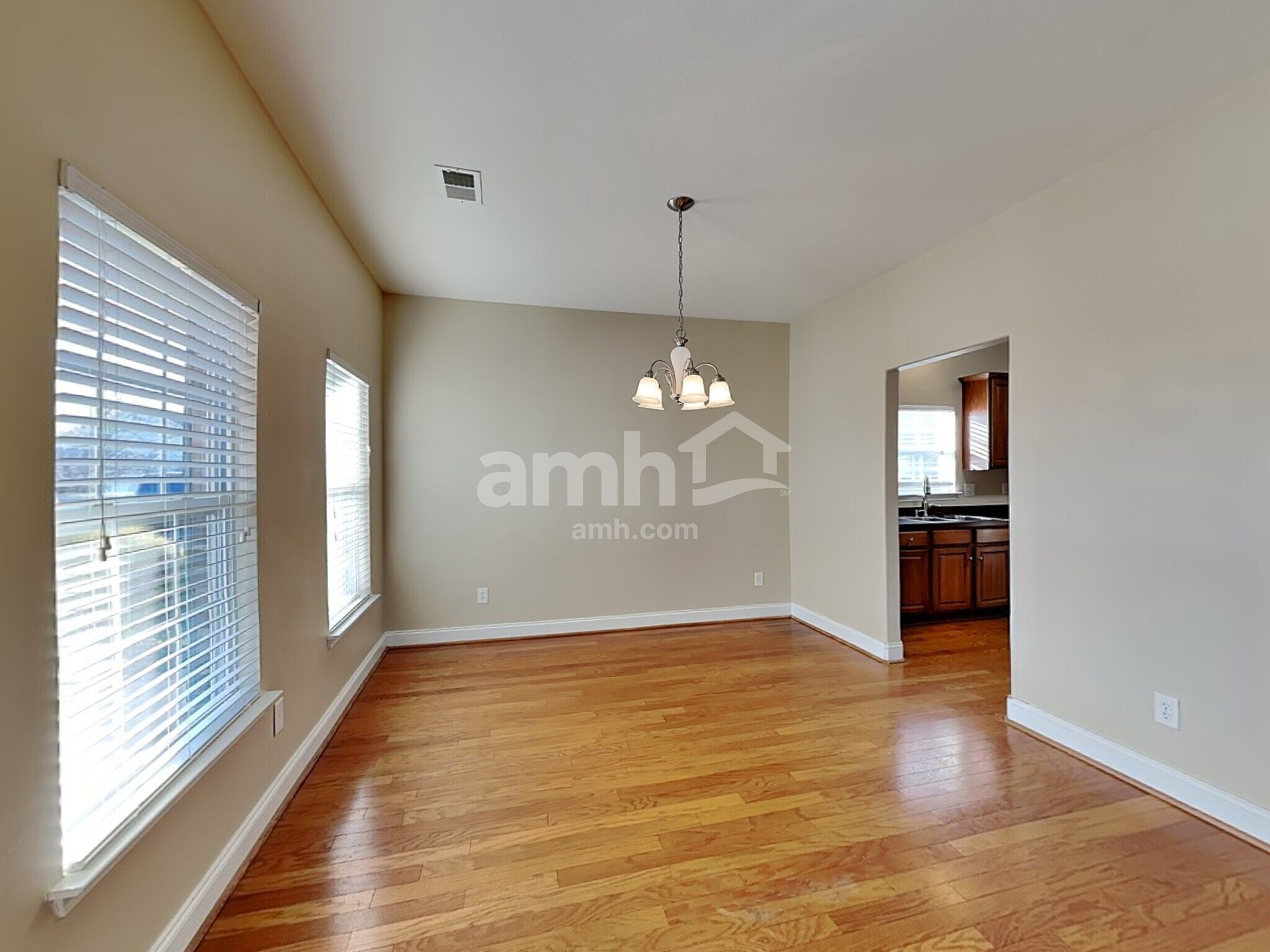 Building Photo - 147 Scottish Ave