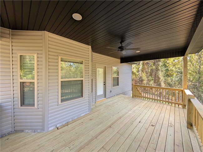 Building Photo - 22 Magrath Ln
