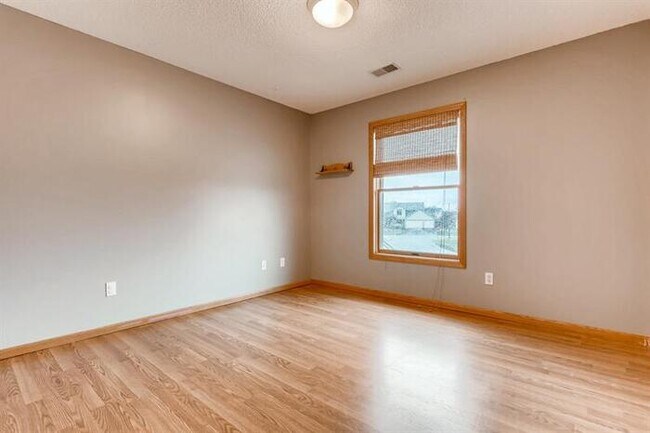 Building Photo - 9931 Evergreen Ave N, Brooklyn Park, MN, 5...