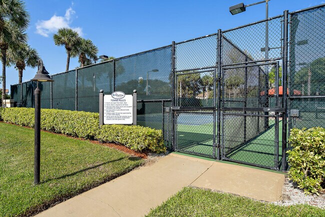 Building Photo - 701 Seafarer Cir