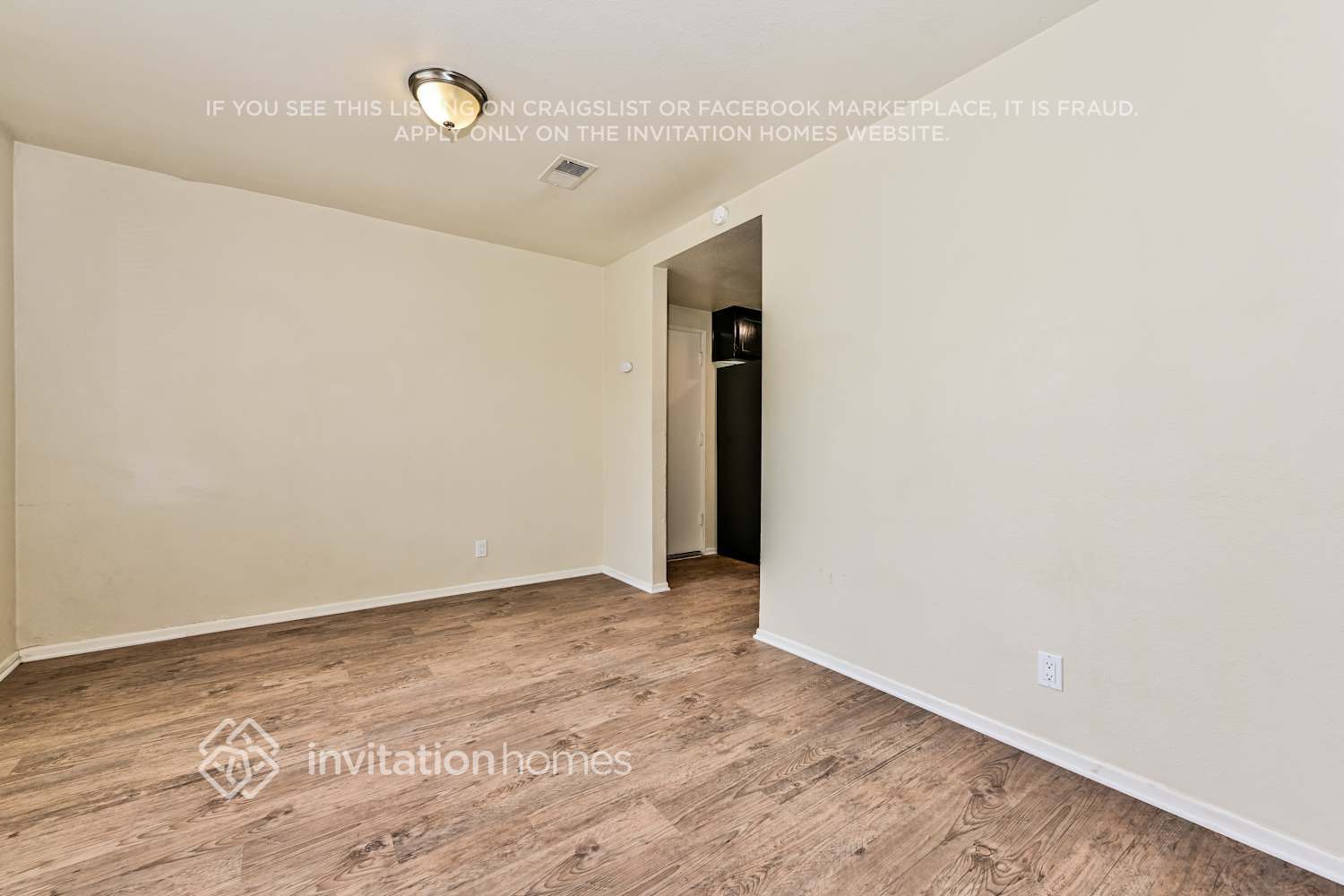 Building Photo - 39201 Chalfont Ln